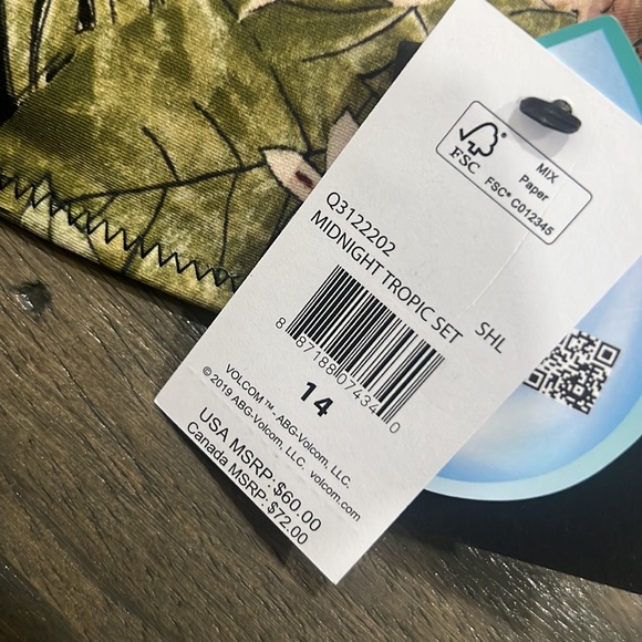 VOLCOM BIKINI SET - Picture 4 of 5